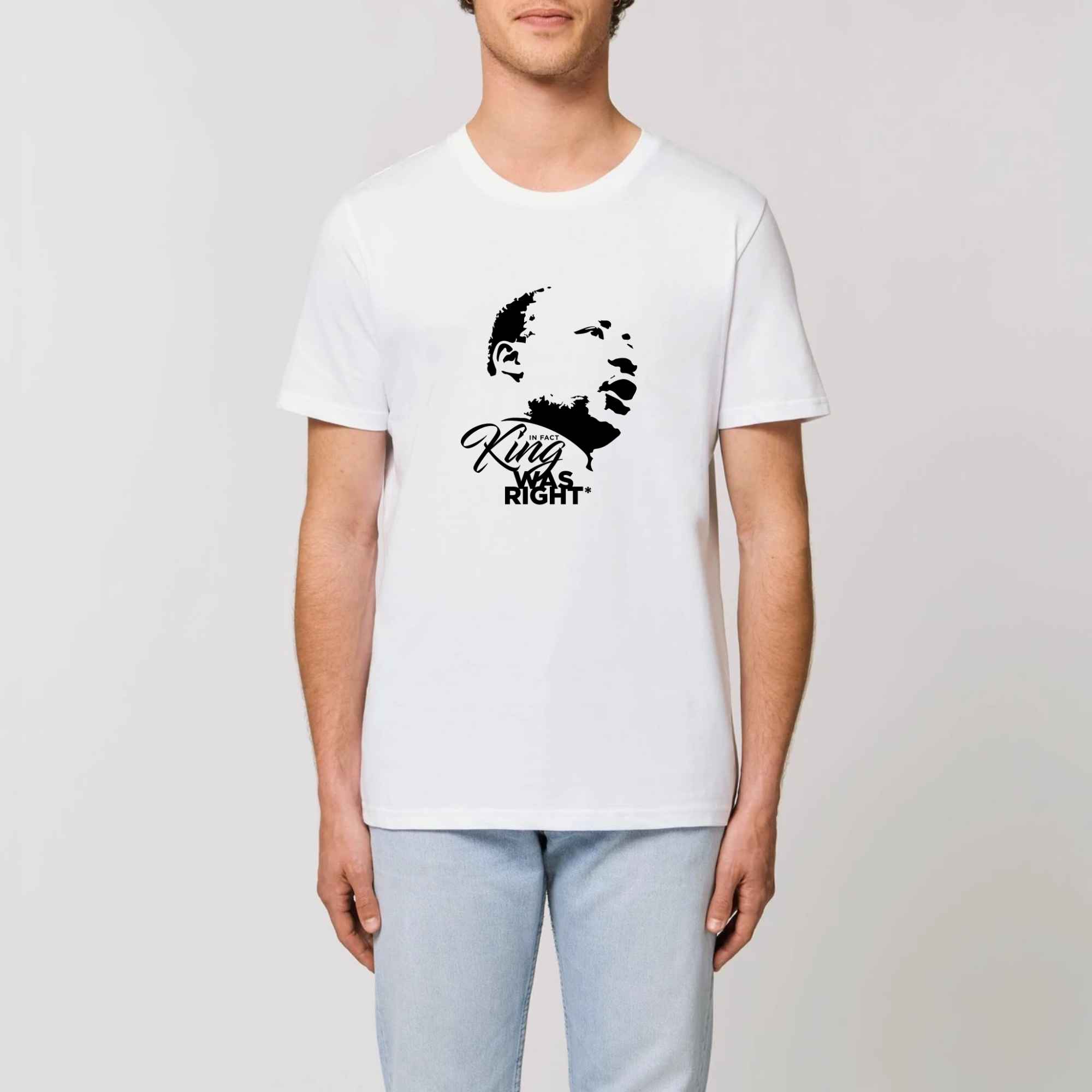 T-shirt unisexe col rond blanc et noir KING WAS RIGHT - Collection martin Luther King porté en situation